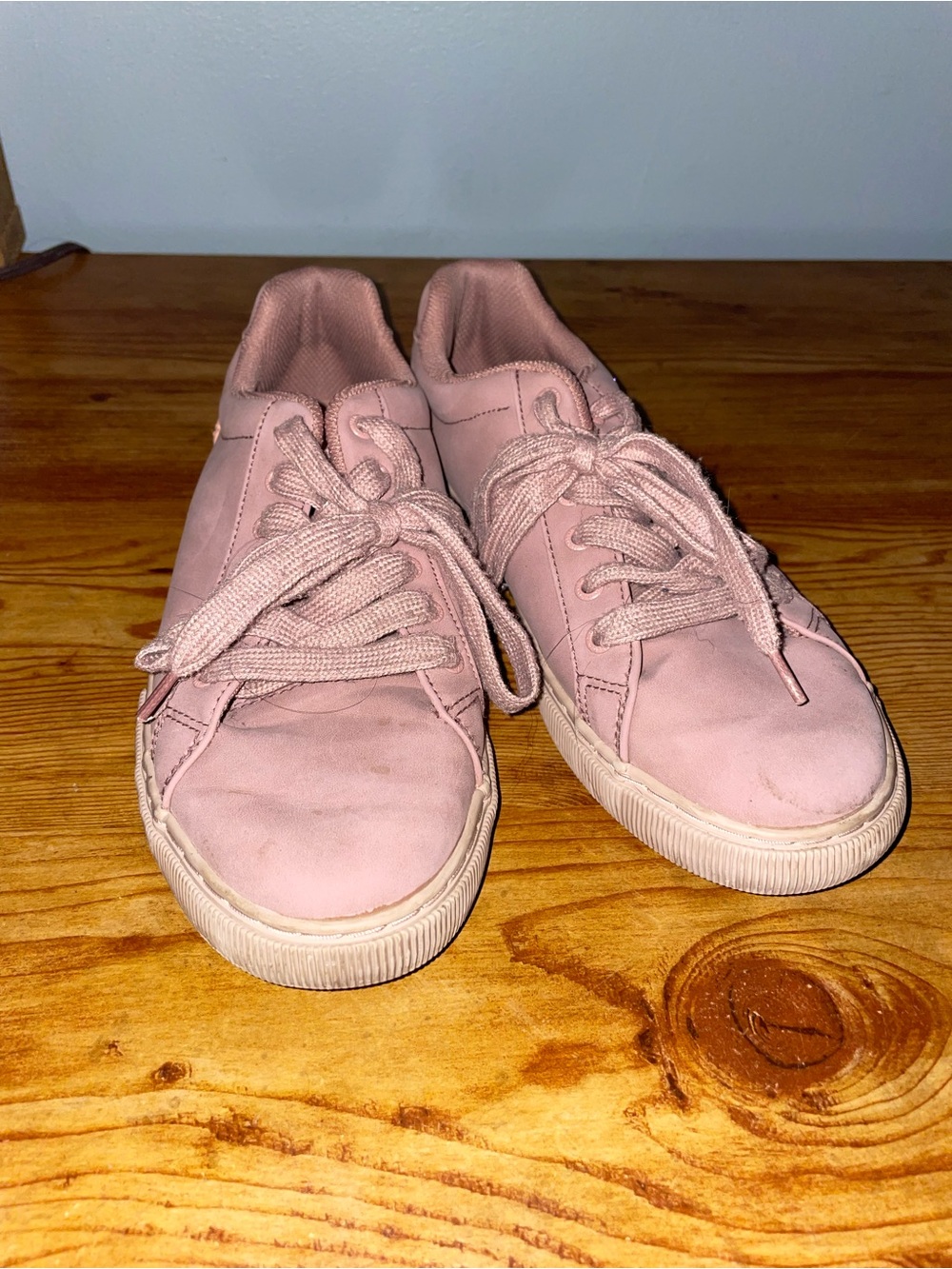Women's Low-Top Lace-Up Sneakers in Dusty Pink